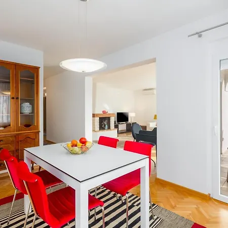 Elegant Two-bedroom With Terrace In * Rovinj