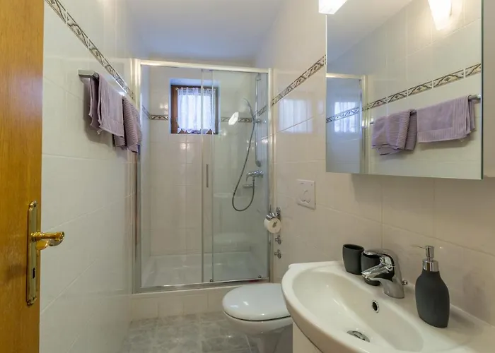 Elegant Two-bedroom With Terrace In Διαμέρισμα *