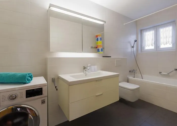 Διαμέρισμα Elegant Two-bedroom With Terrace In Ρόβινι